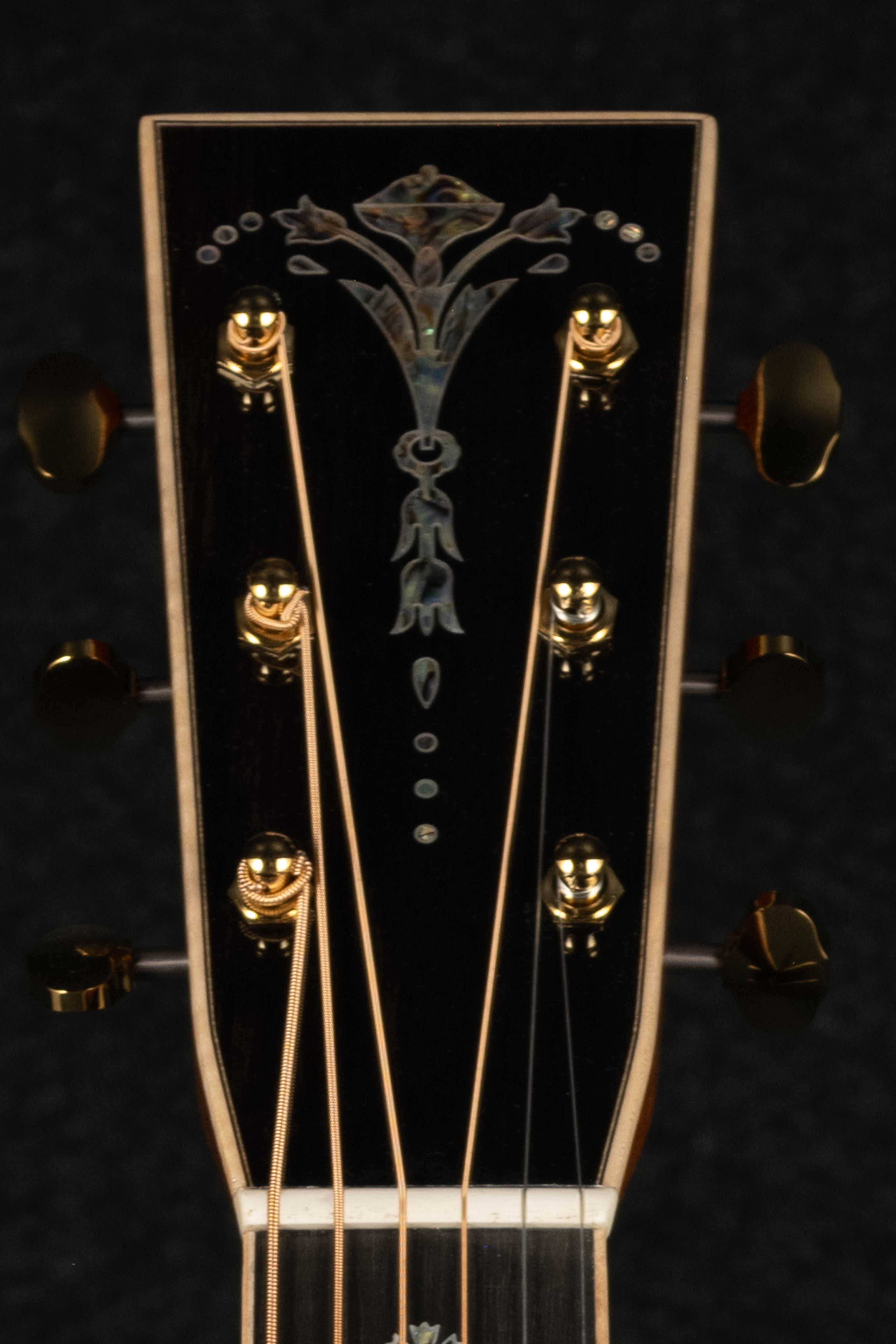 D45 Modern Deluxe