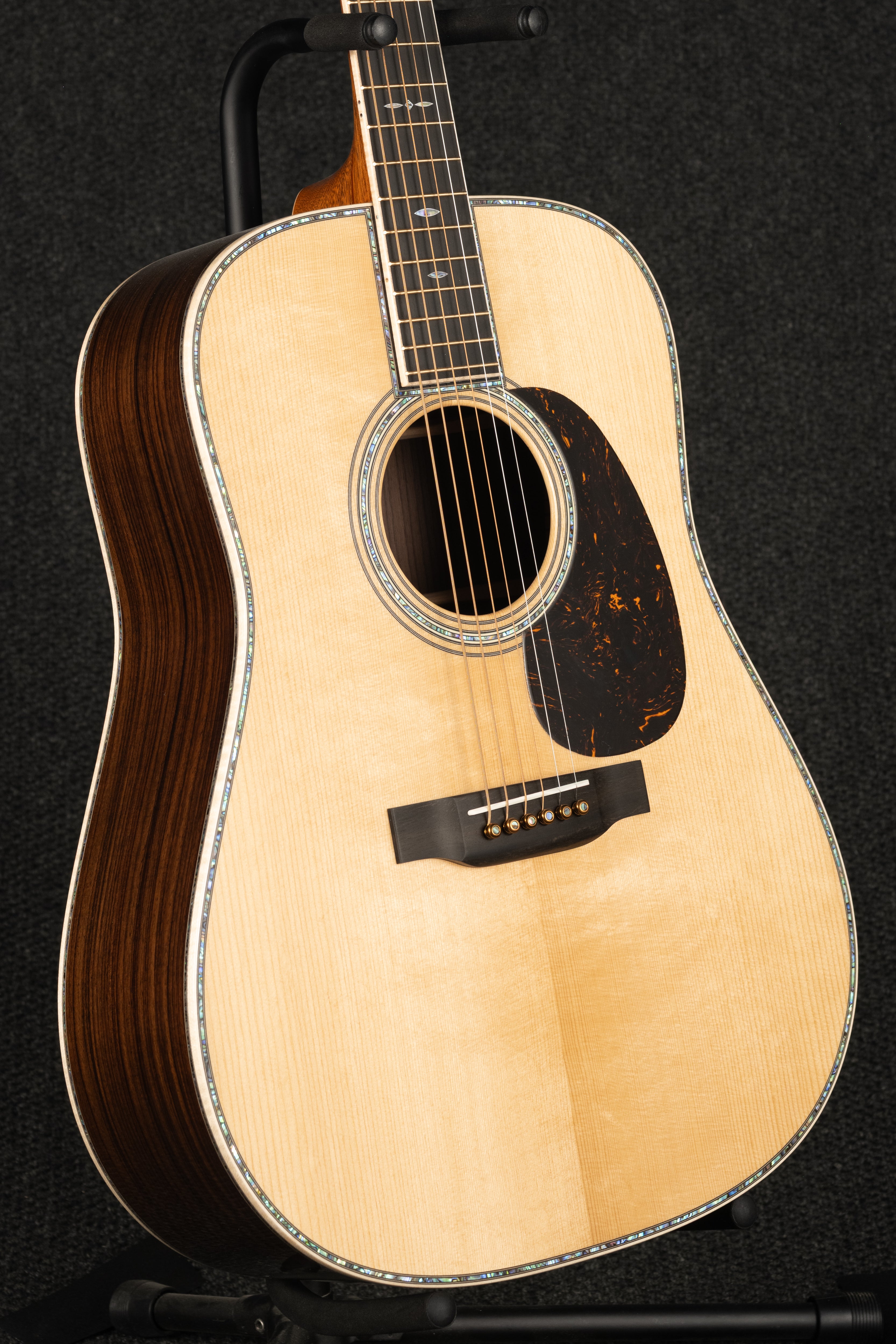 D45 Modern Deluxe