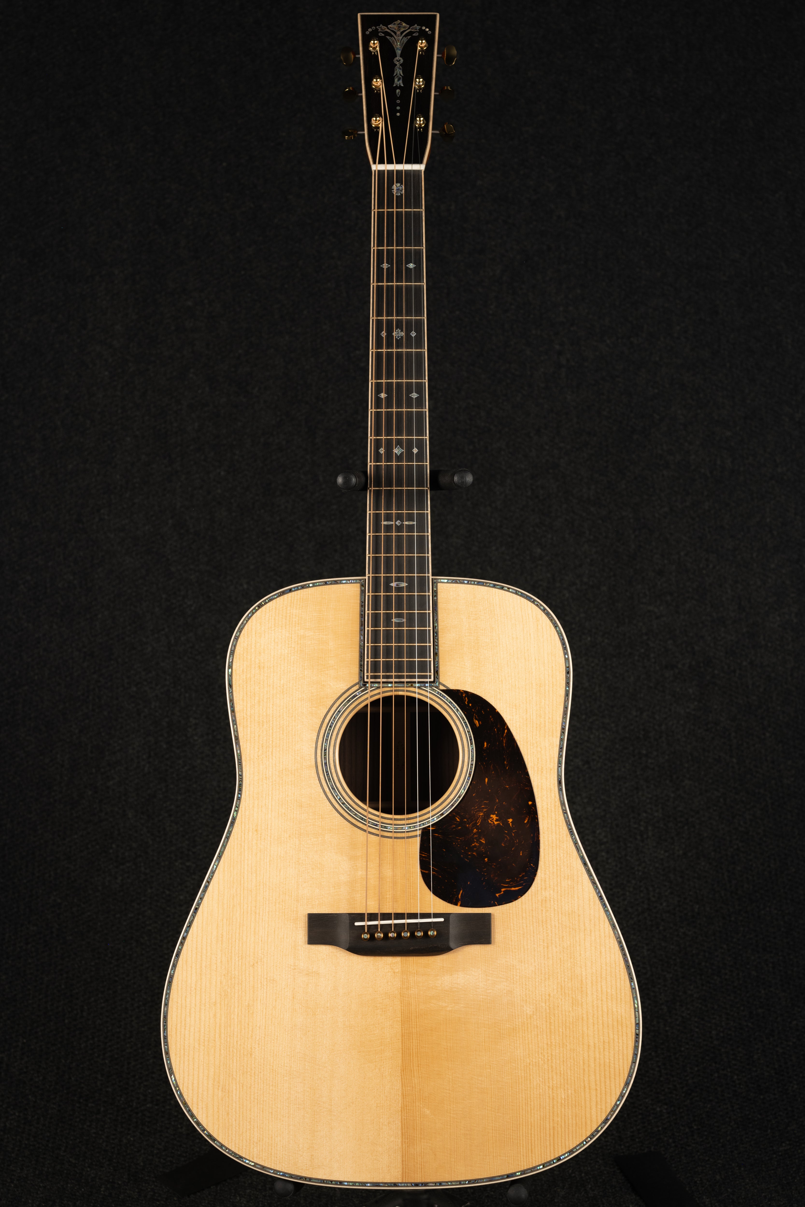 D45 Modern Deluxe