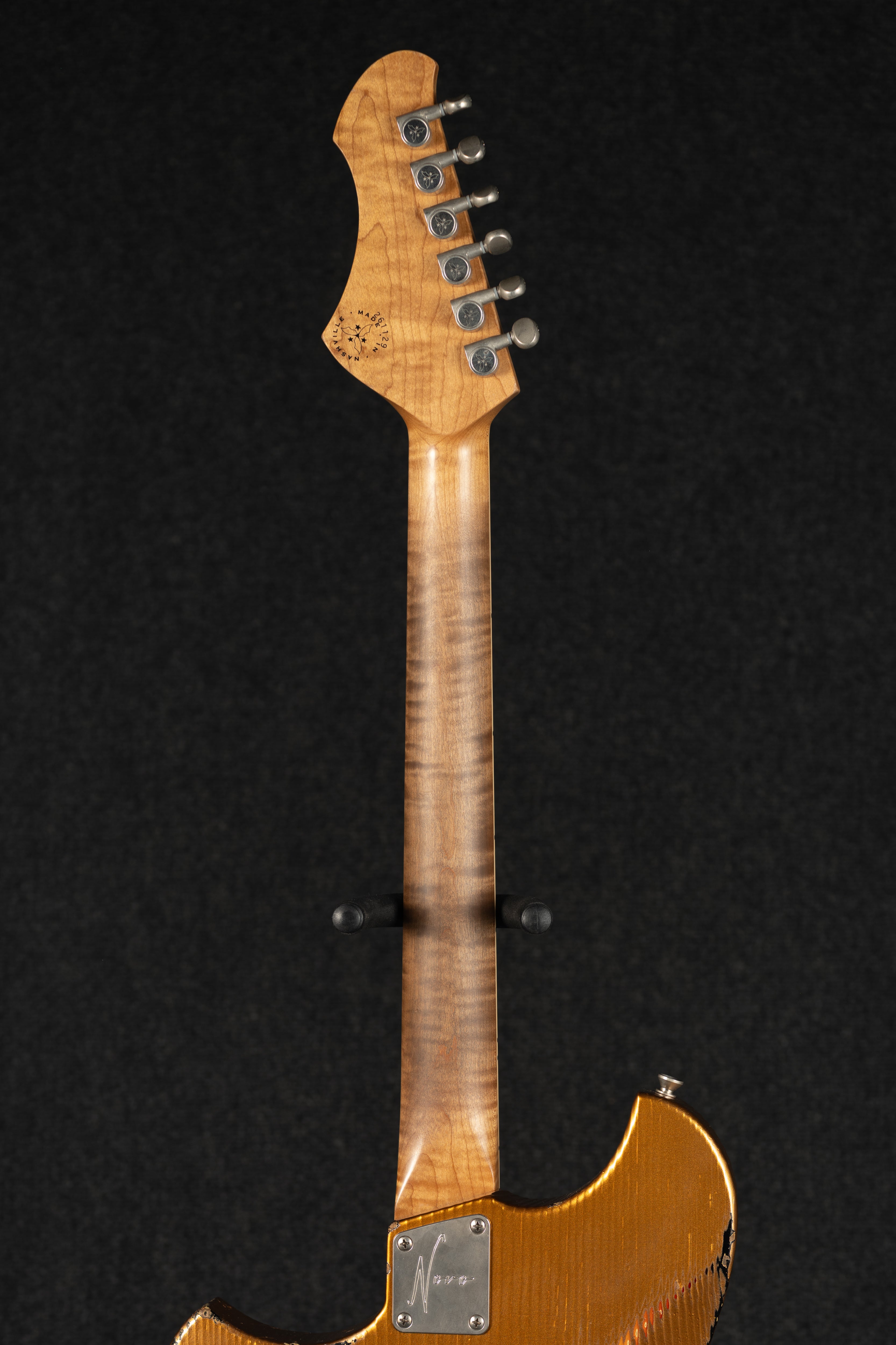 Voltur J - Aztec Gold/3 Tone Burst