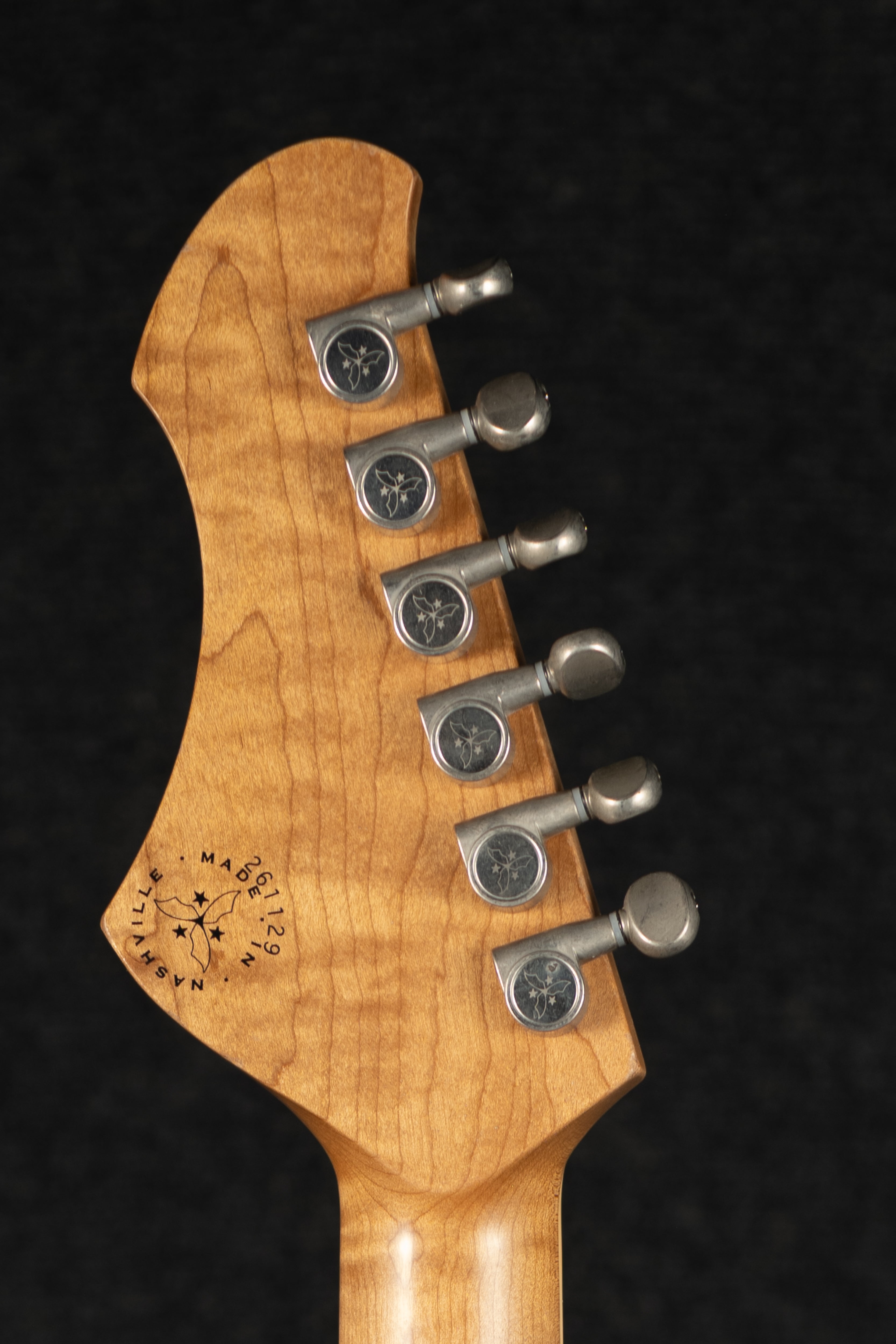Voltur J - Aztec Gold/3 Tone Burst