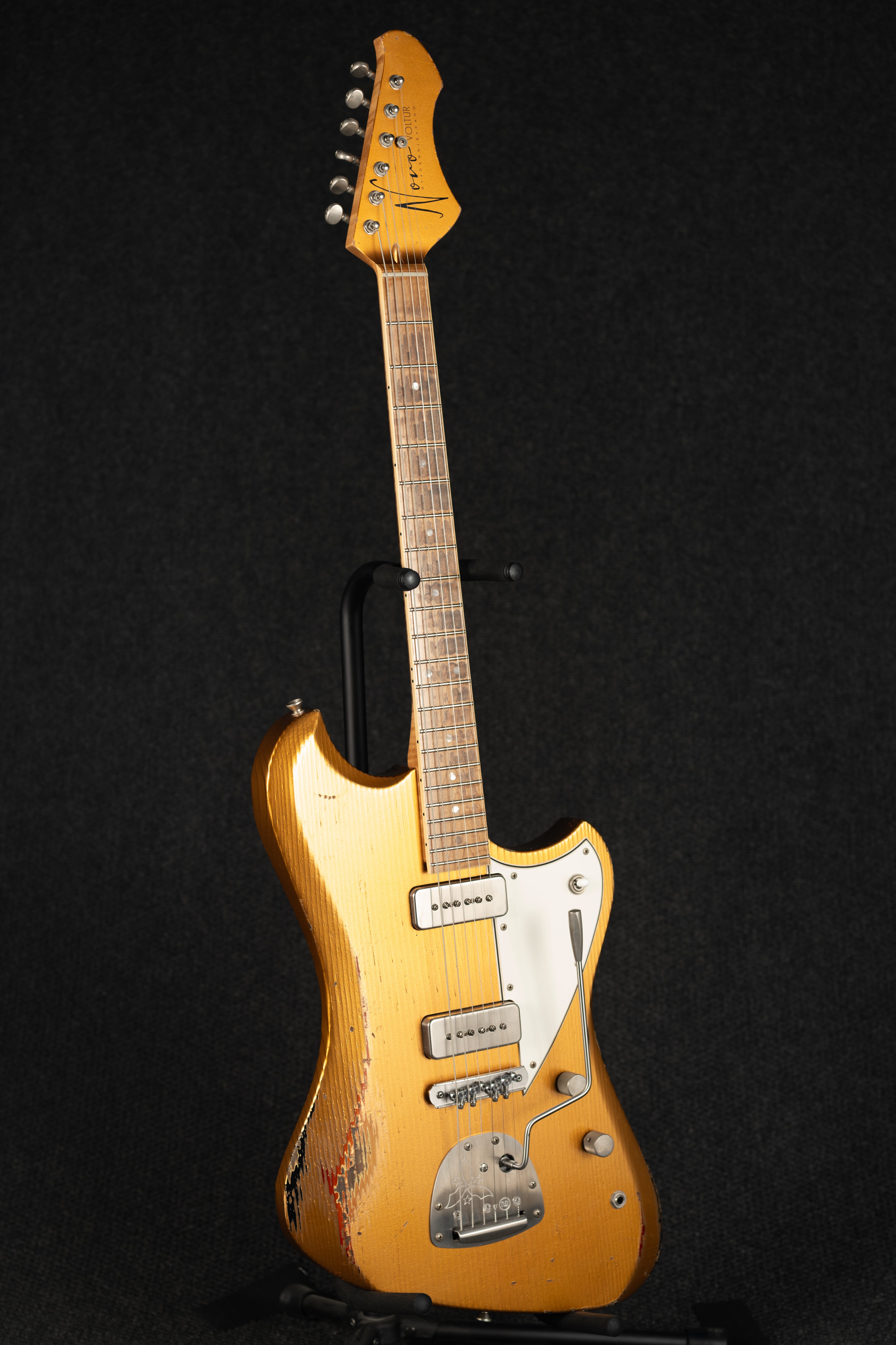 Voltur J - Aztec Gold/3 Tone Burst