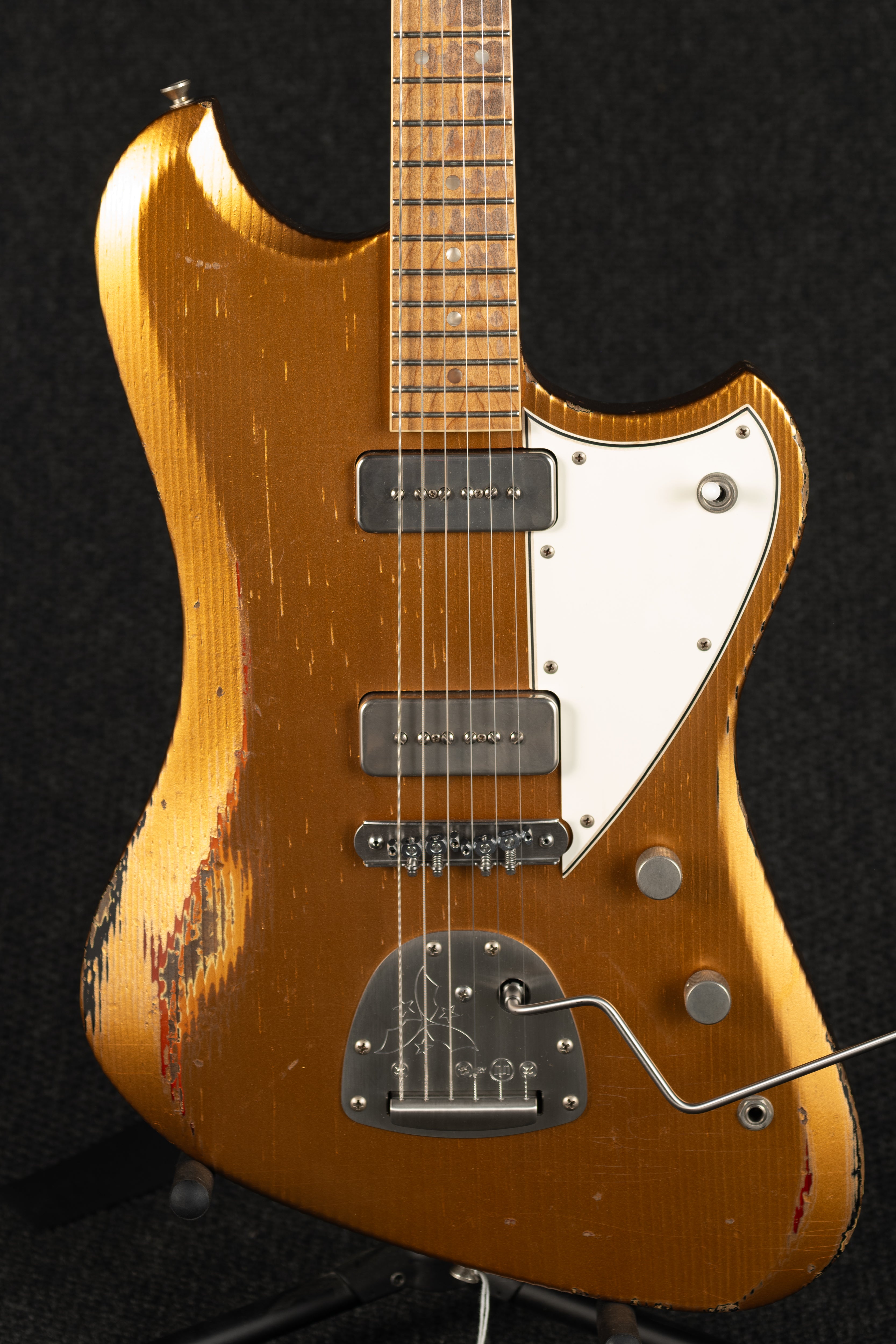 Voltur J - Aztec Gold/3 Tone Burst