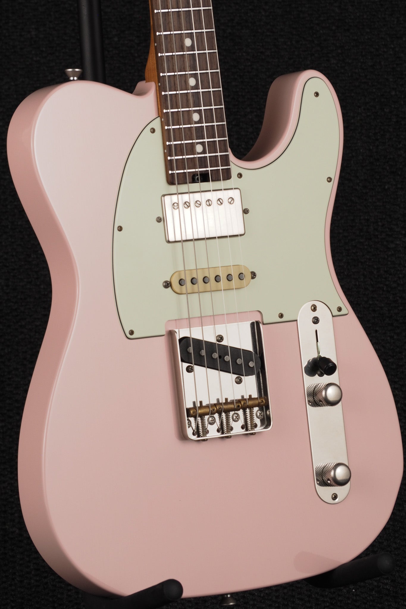 USA PT Wembley Studio -  Shell Pink Aged Nitro
