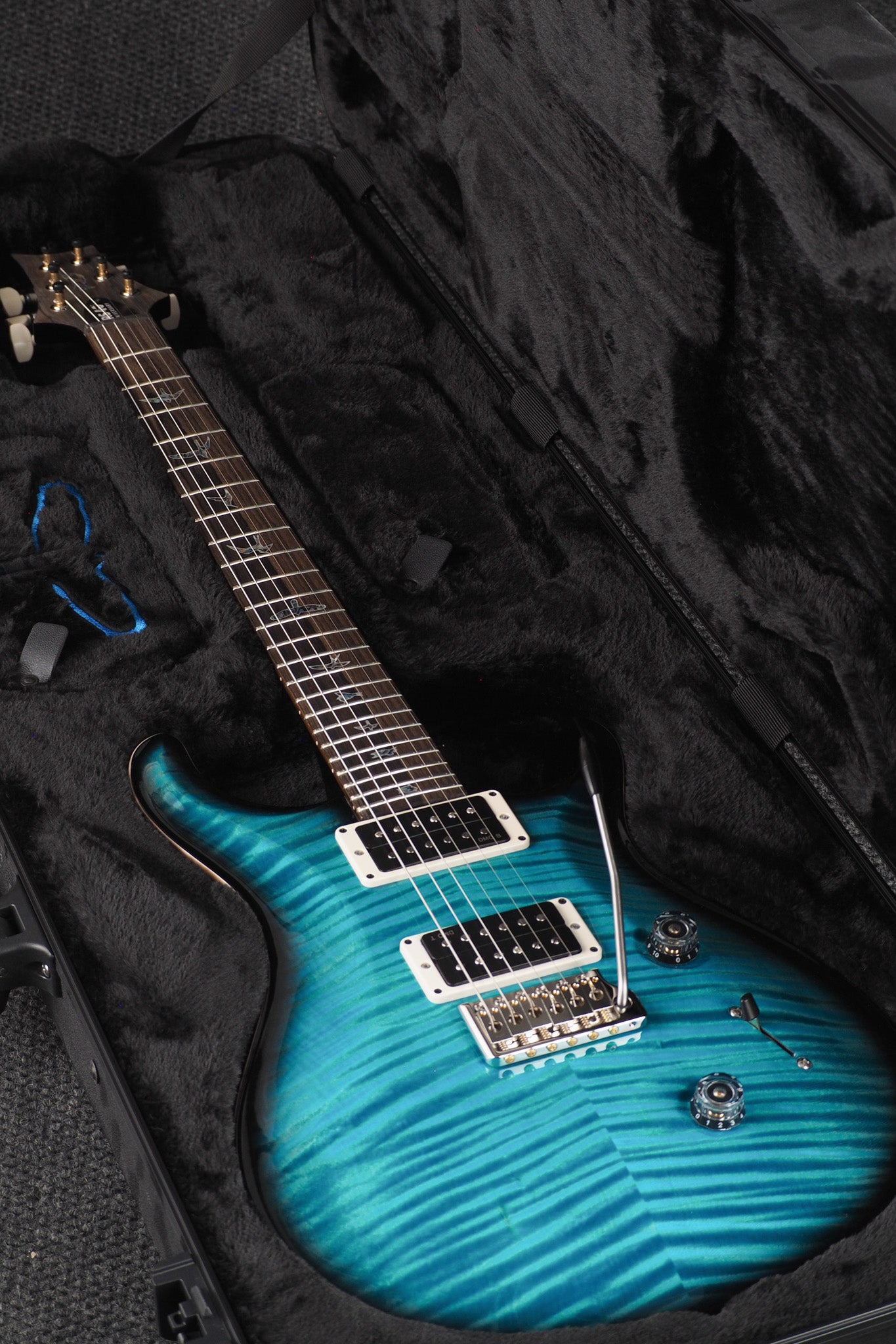 40th Anniversary Custom 24 - Sub Zero Smokeburst