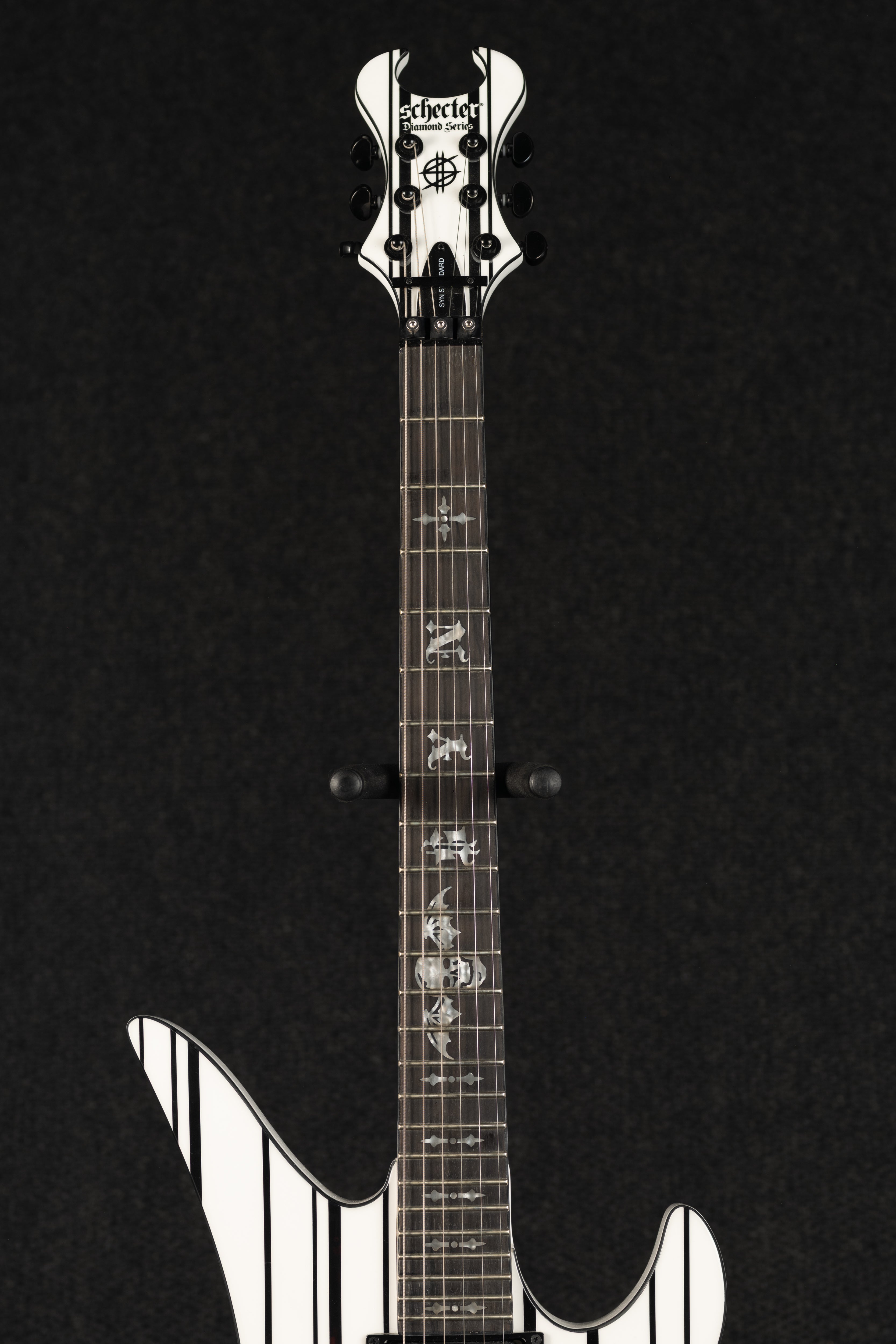 Synyster Standard