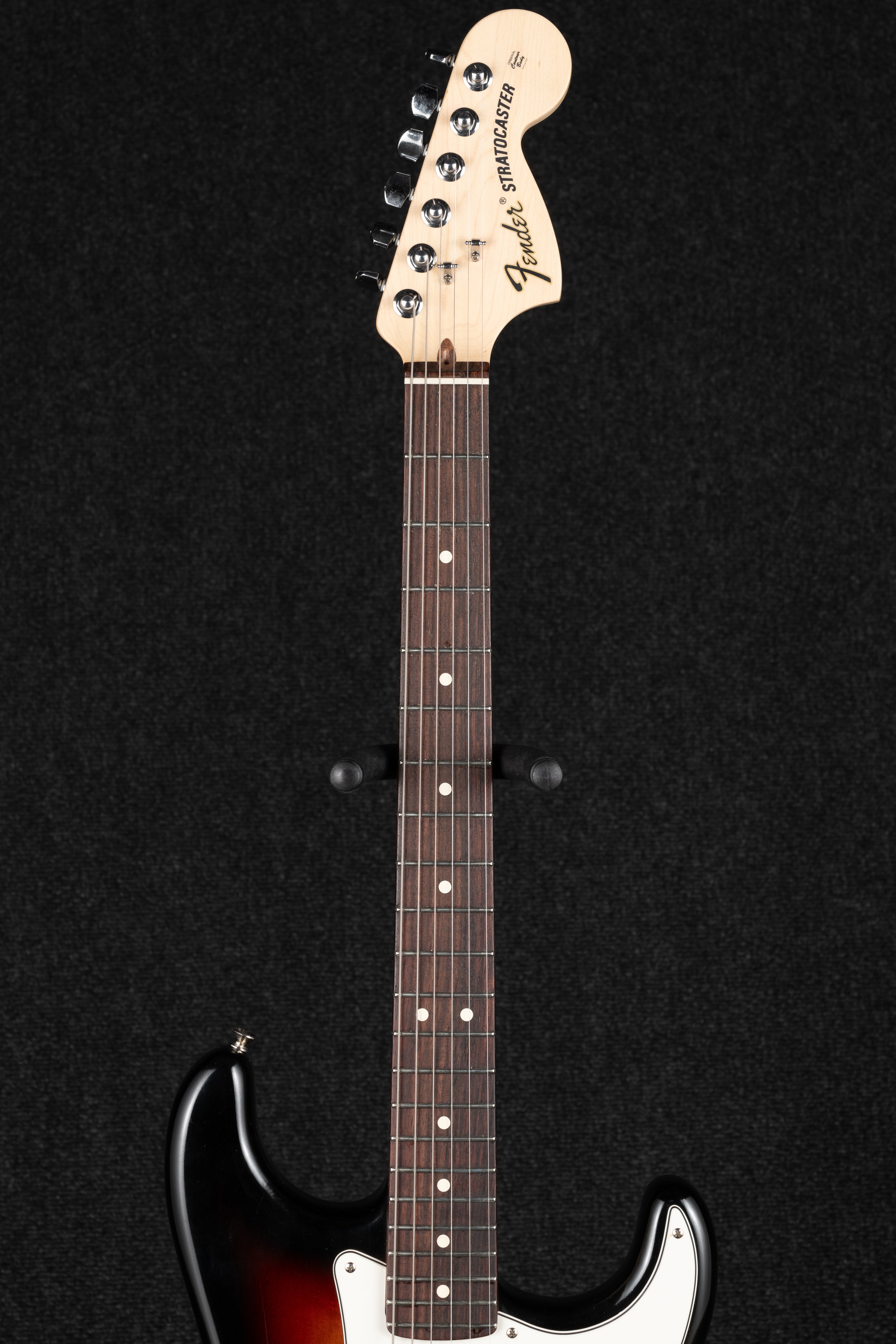 Highway One Stratocaster HSS - 3-Color Sunburst